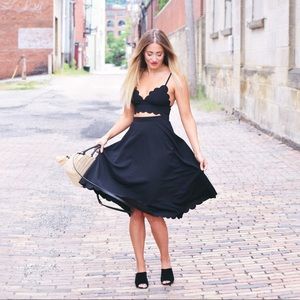 Scallop trimmed midi skirt